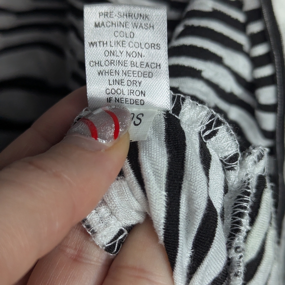 Lulu-B Cardigan Small Black White Open Front Kimono Lightweight Abstract Stripe - Picture 9 of 9
